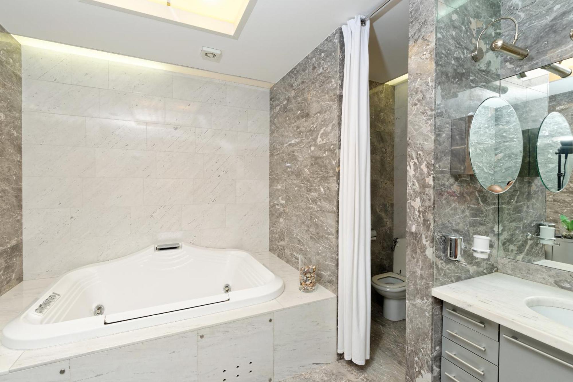 Neoclassical Luxury Apartment Liubliana Exterior foto