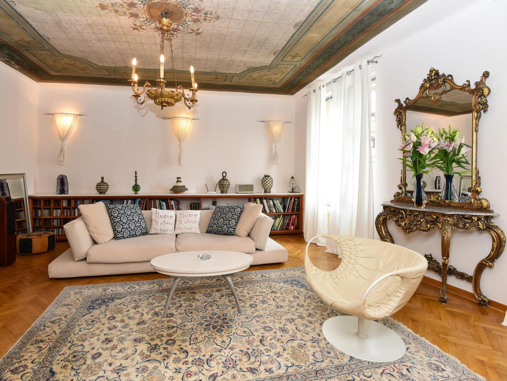 Neoclassical Luxury Apartment Liubliana Exterior foto